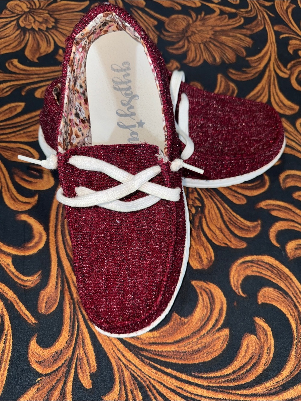 EUC Women’s Gypsy Jazz Sparkle Knit Slip-On Loafers in Burgundy size 9